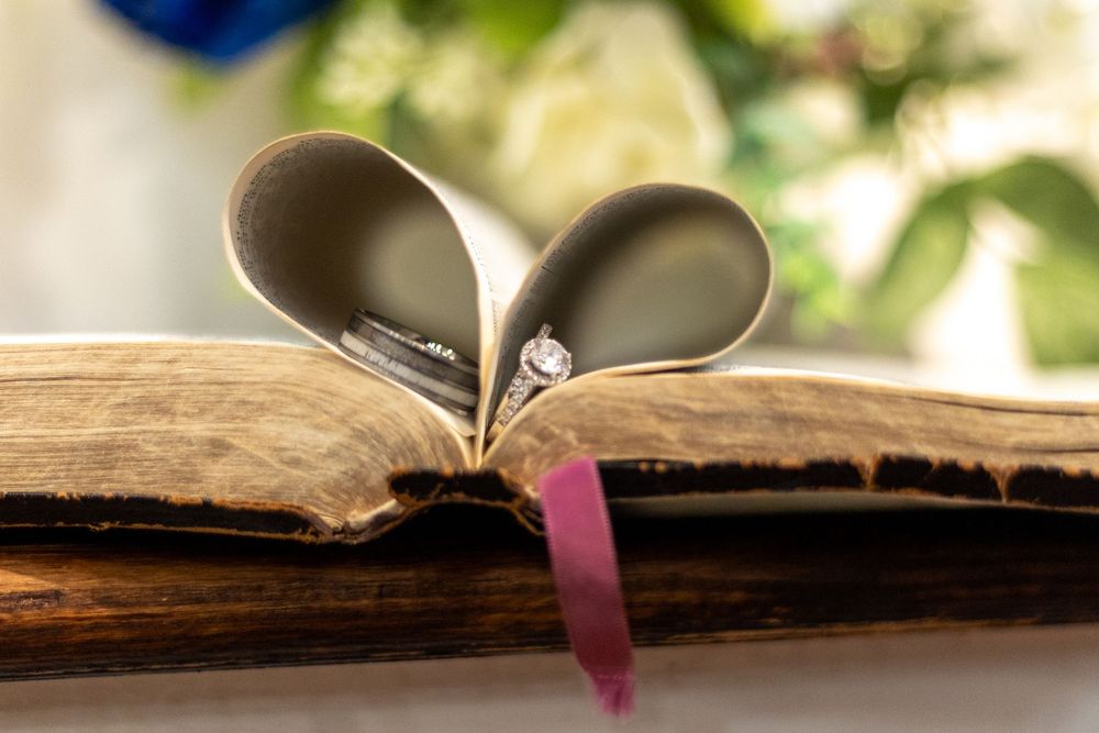 Wedding Photographer in East Tennessee, TN, near Chattanooga, TN and North GA area. Carolyn Baptist Church, Dalton, GA