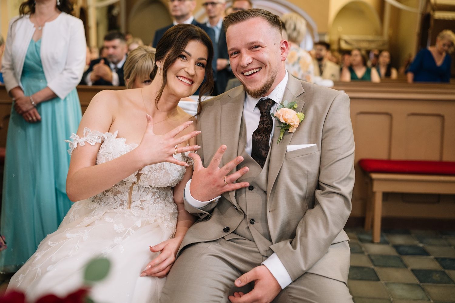 Ceremonia ślubna w kościele w Poznaniu