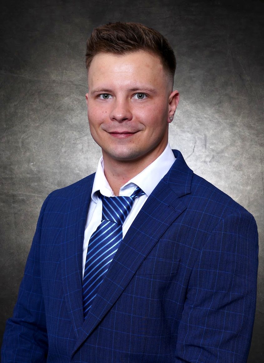 Professional headshot of a young man. Tampa Bay -Clearwater-St Petersburg-photographer. BE Jazy Photography
