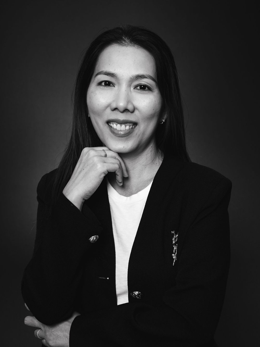 Headshots-Branding-portraits-Tampa Bay-Realtor-Photographer. BE Jazy Photography.  BW portrait of a smiling Asia woman.
