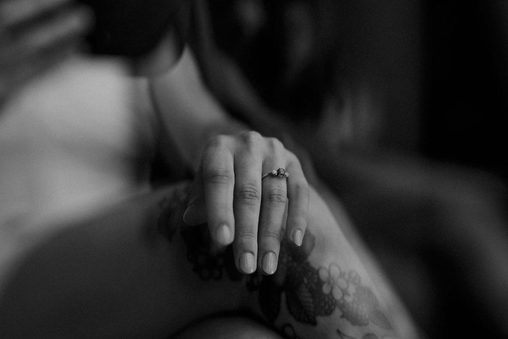 bride hands engagement ring close up wedding porto