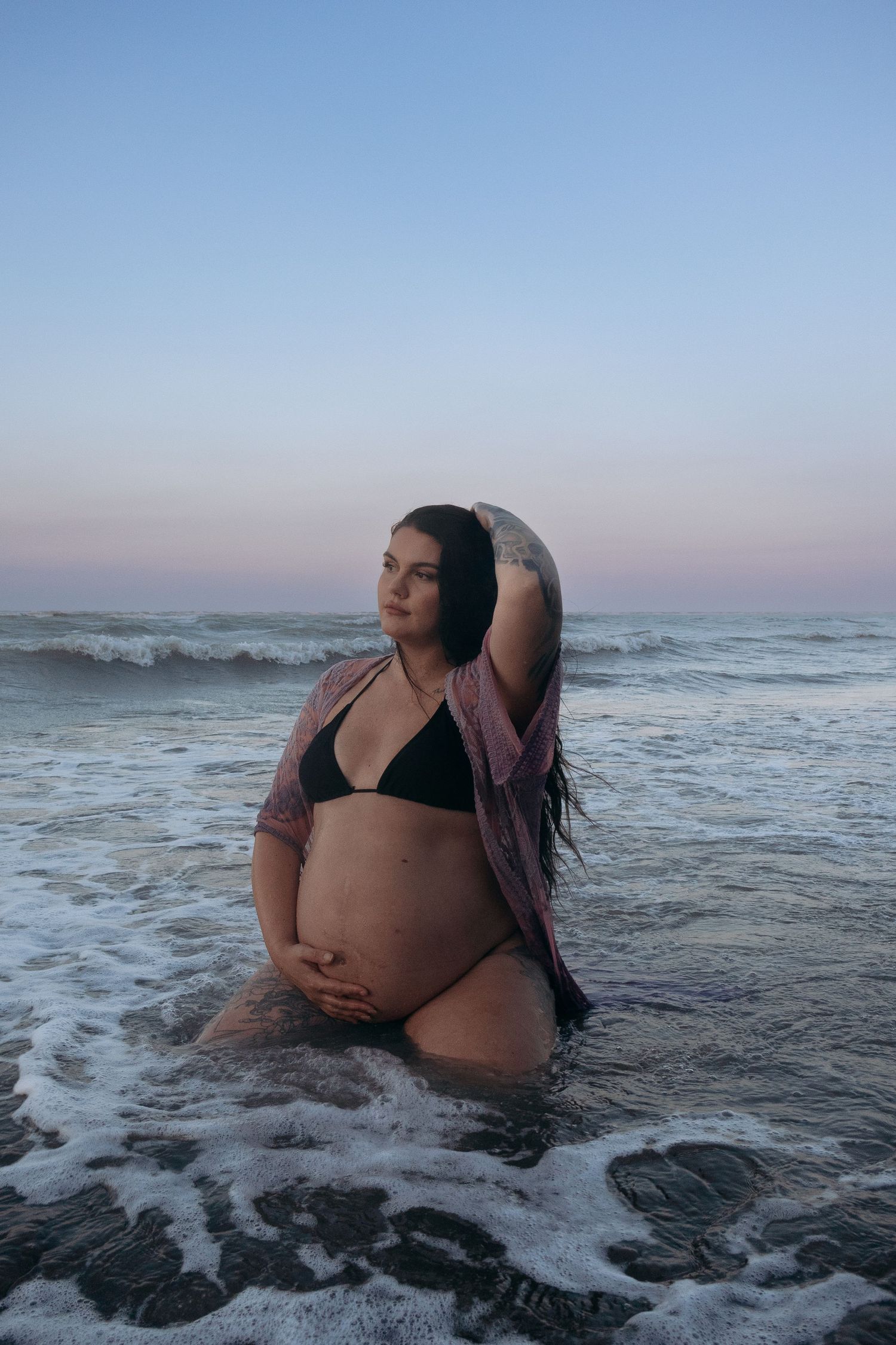 Calm, natural maternity photography celebrating the journey into motherhood.