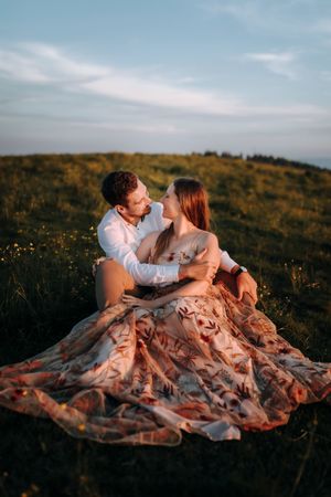 Paarfotos/ Paarshooting/ Coupleshooting in den Bergen. Fladnitz an der Teichalm und Sommeralm bei Sonnenuntergang. Fotograf Steiermark