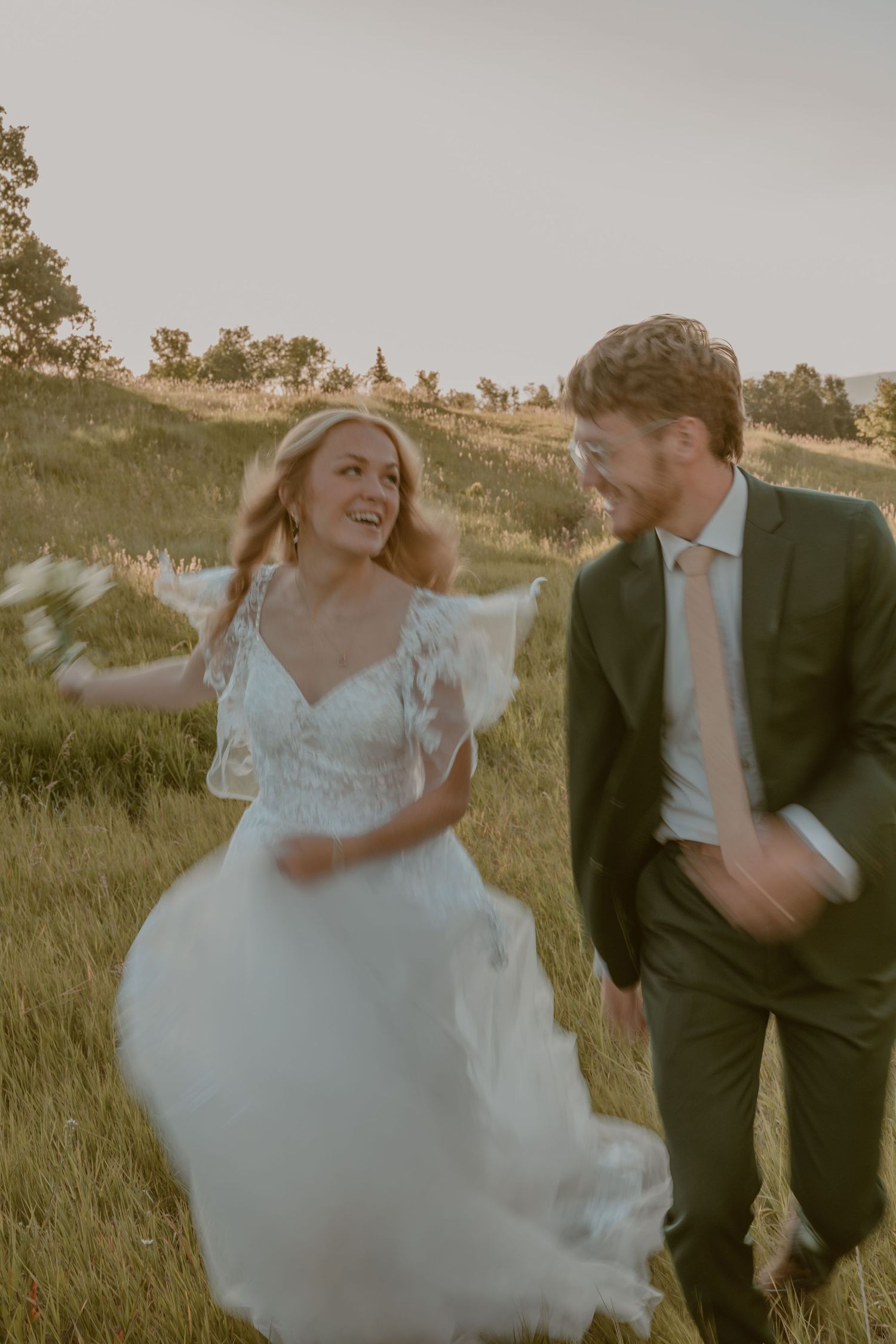 Kyhv Peak Utah elopement photographed documentary-style by Samantha Campbell Imagery.