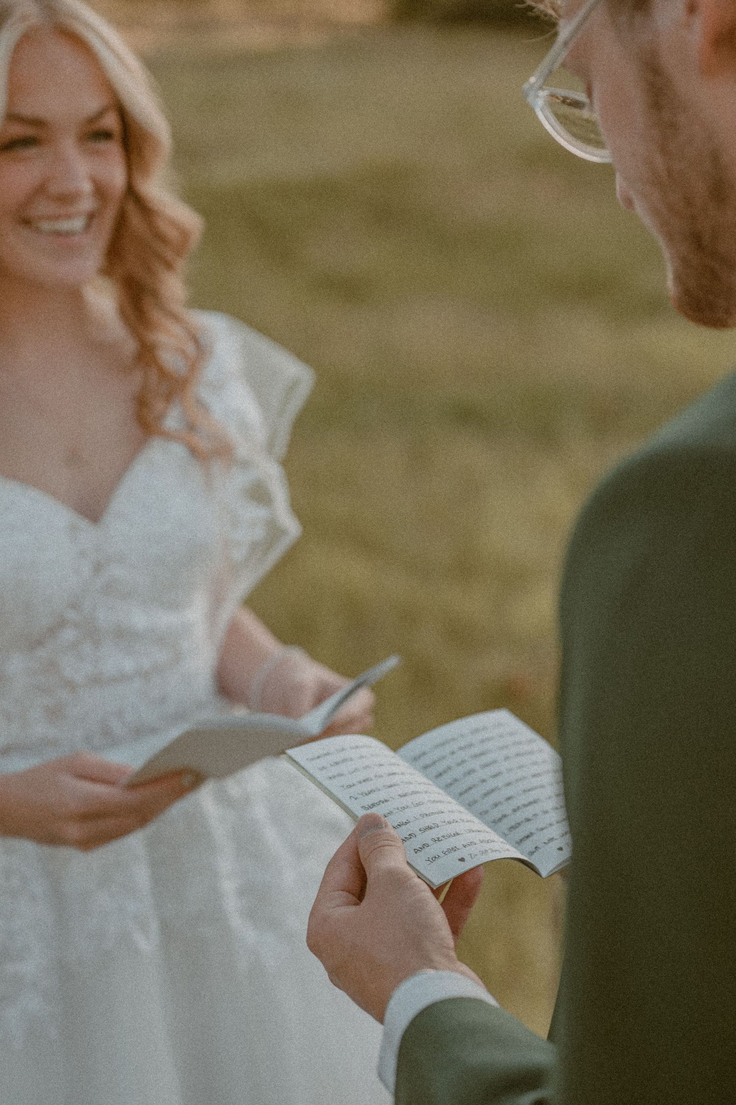 Samantha Campbell Imagery captures Kyhv Peak, Utah elopement in documentary style.