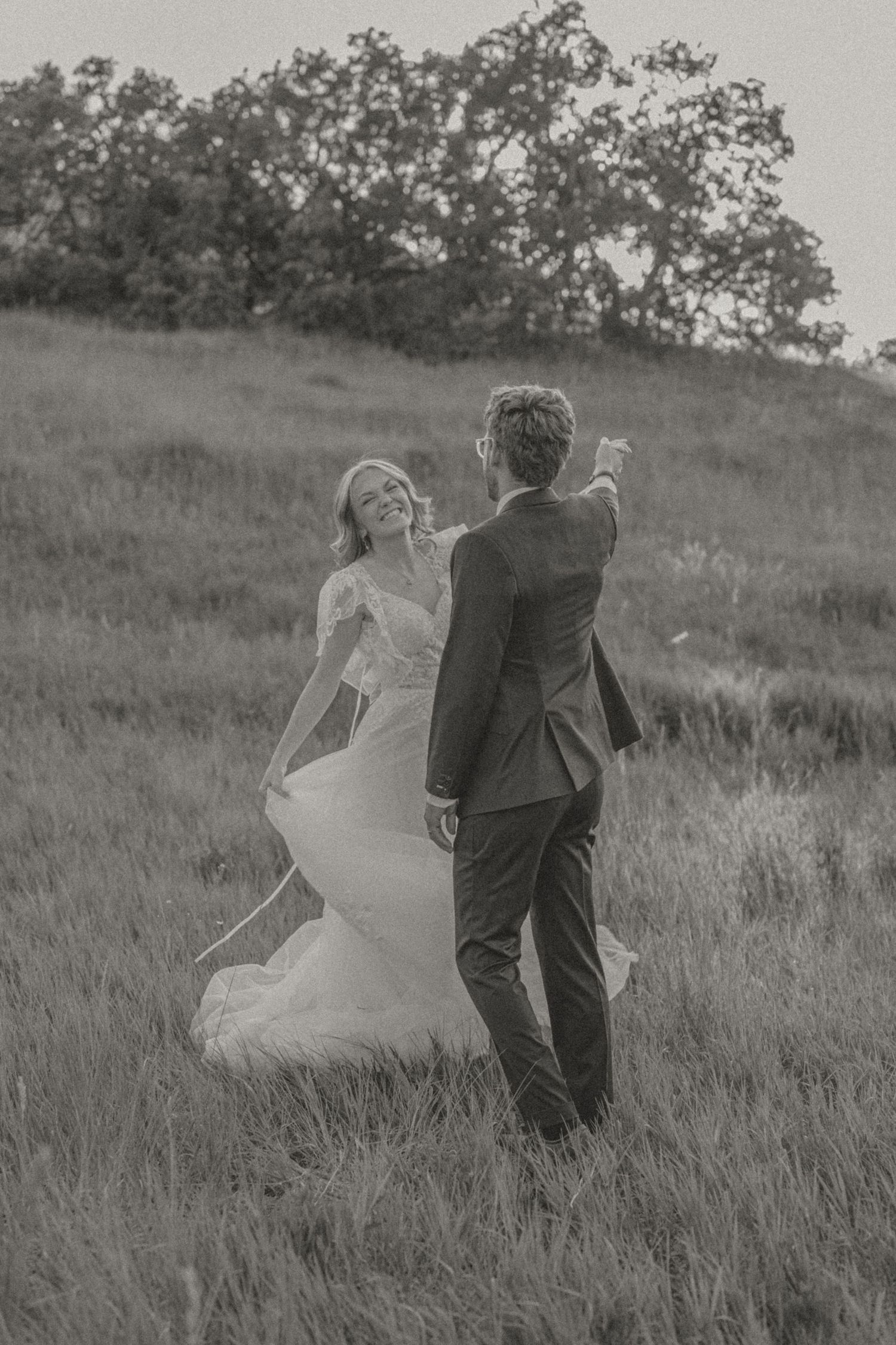 Kyhv Peak, Utah elopement—documentary photography by Samantha Campbell Imagery.