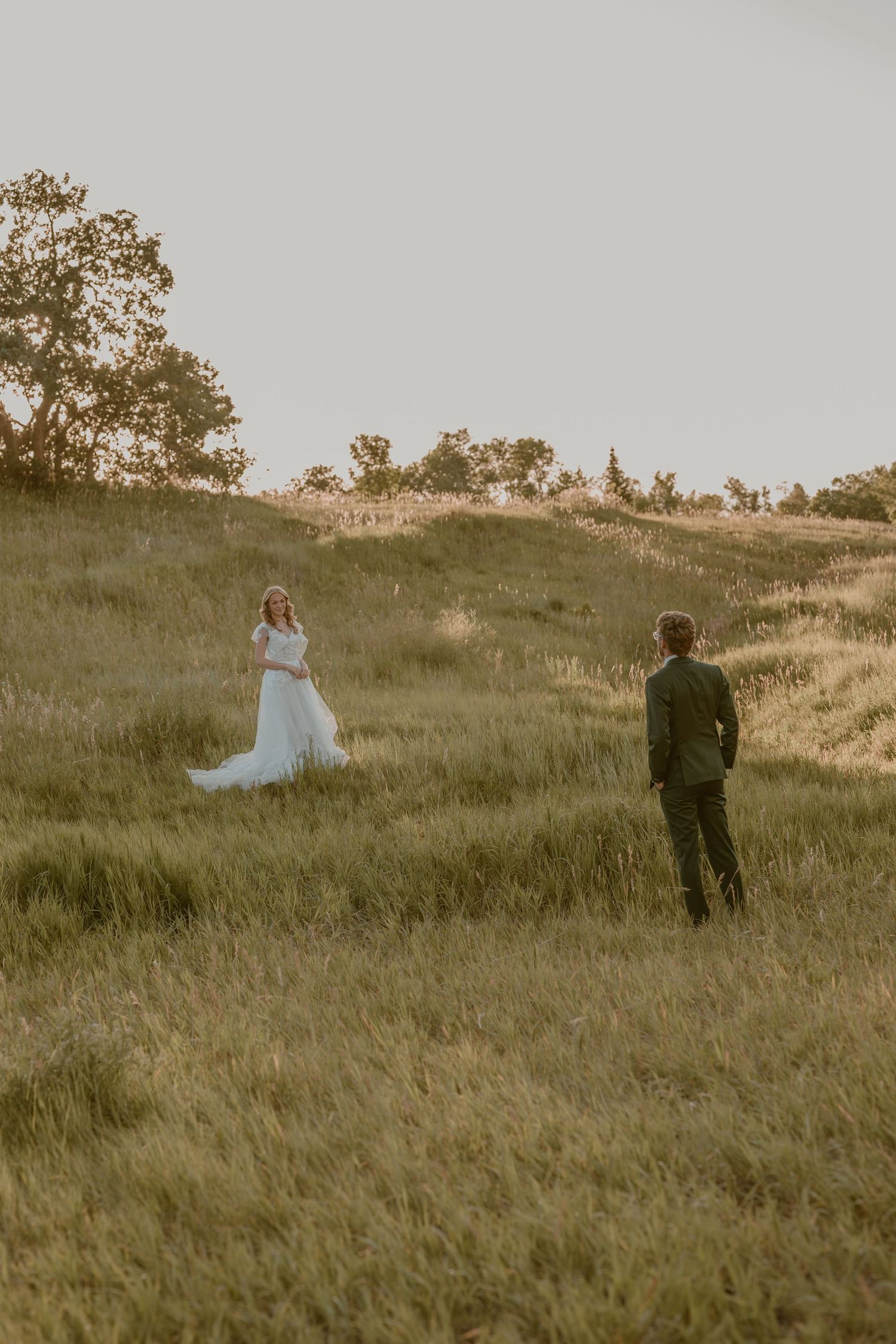Couple eloping at Kyhv Peak, Utah captured in authentic, storytelling photography by Samantha Campbell Imagery