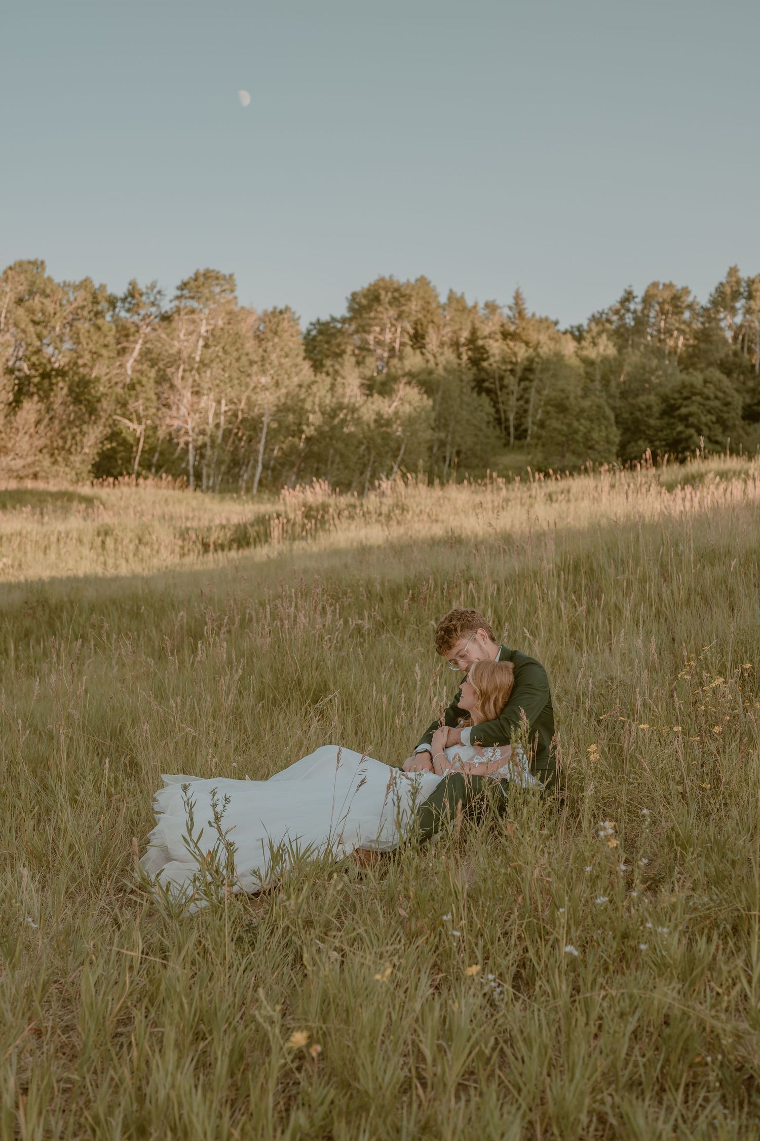 Samantha Campbell Imagery captures a romantic elopement at Kyhv Peak, Utah with candid, storytelling photography for adventurous couples.