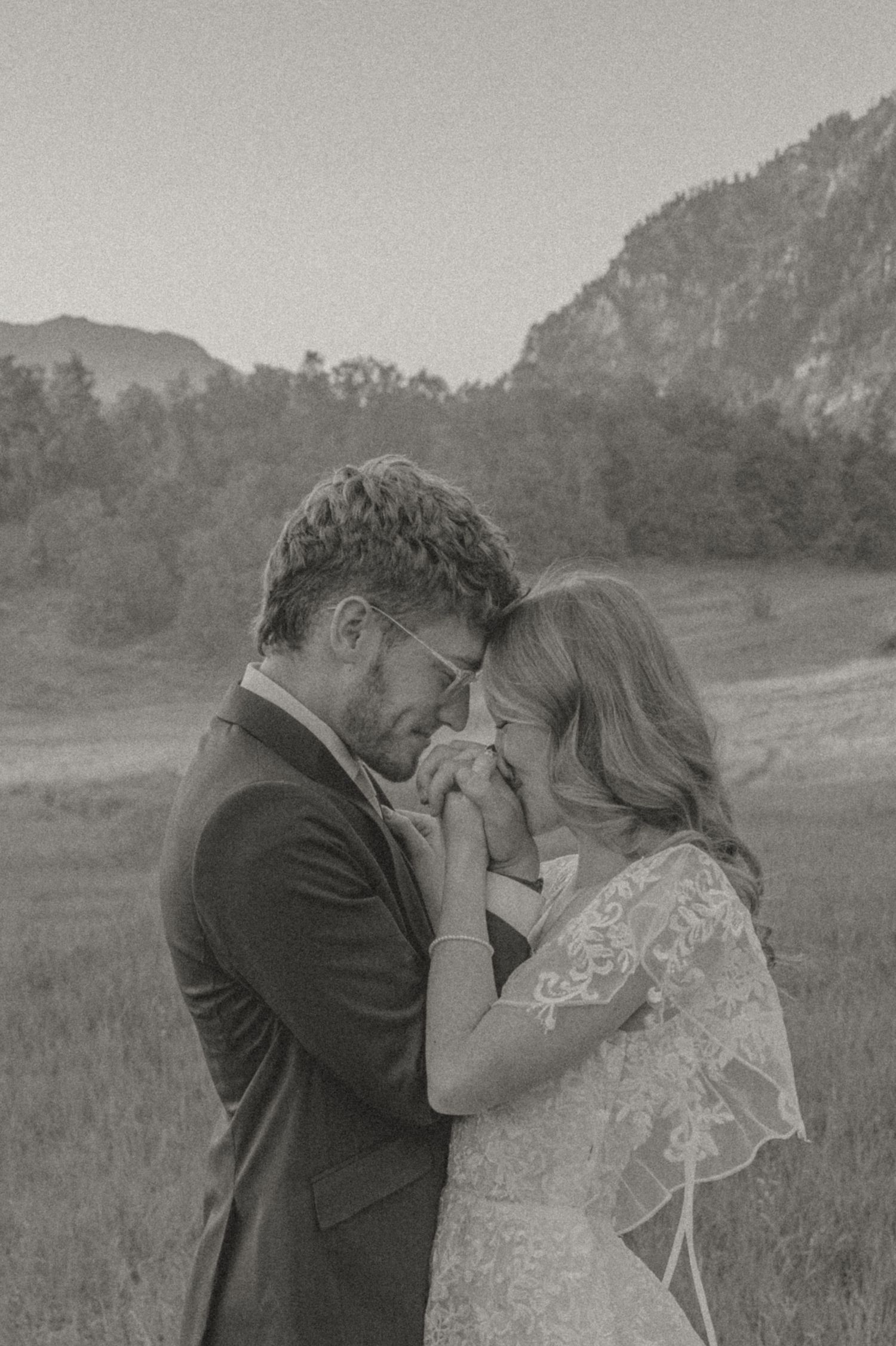 Kyhv Peak Utah elopement photographed candidly by Samantha Campbell Imagery—film & digital storytelling