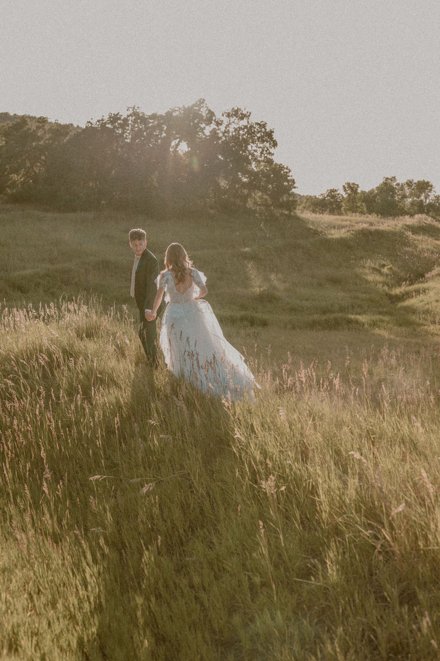 Candid documentary elopement at Kyhv Peak by Samantha Campbell Imagery.