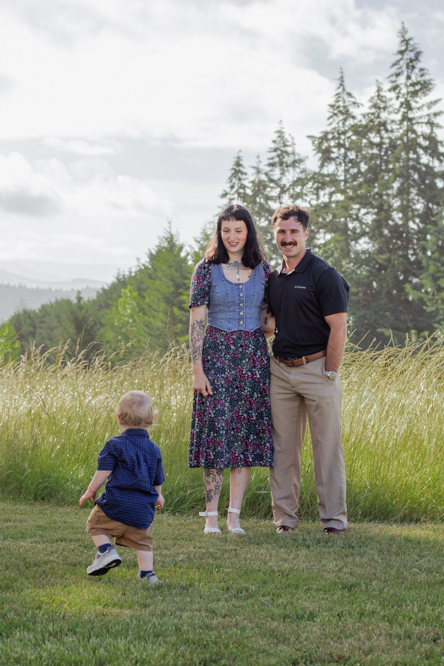 family of 4 at Nisqually wildlife refuge captured by Olympia Washington photographer.
