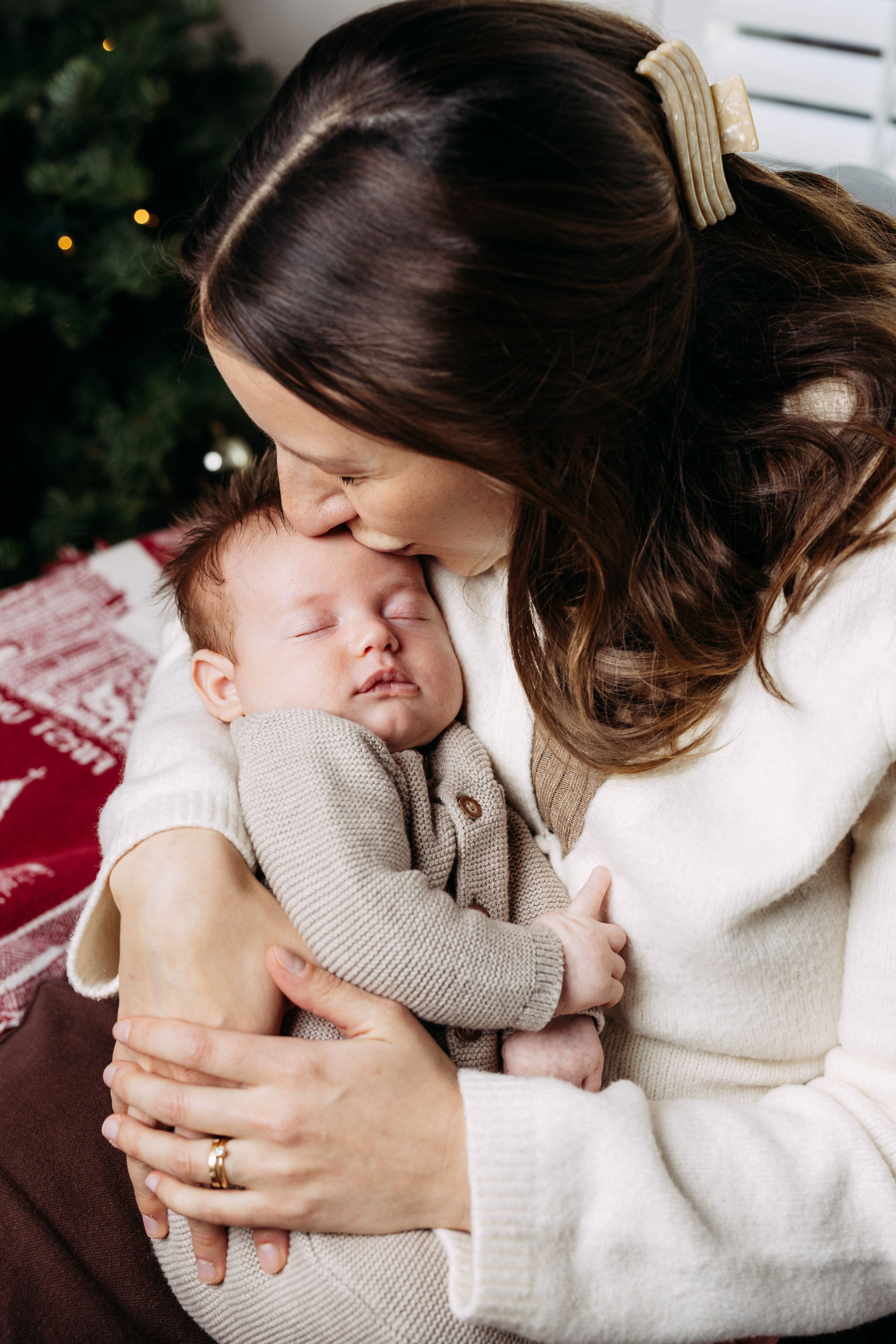 San Francisco in-home newborn portraits at Christmas