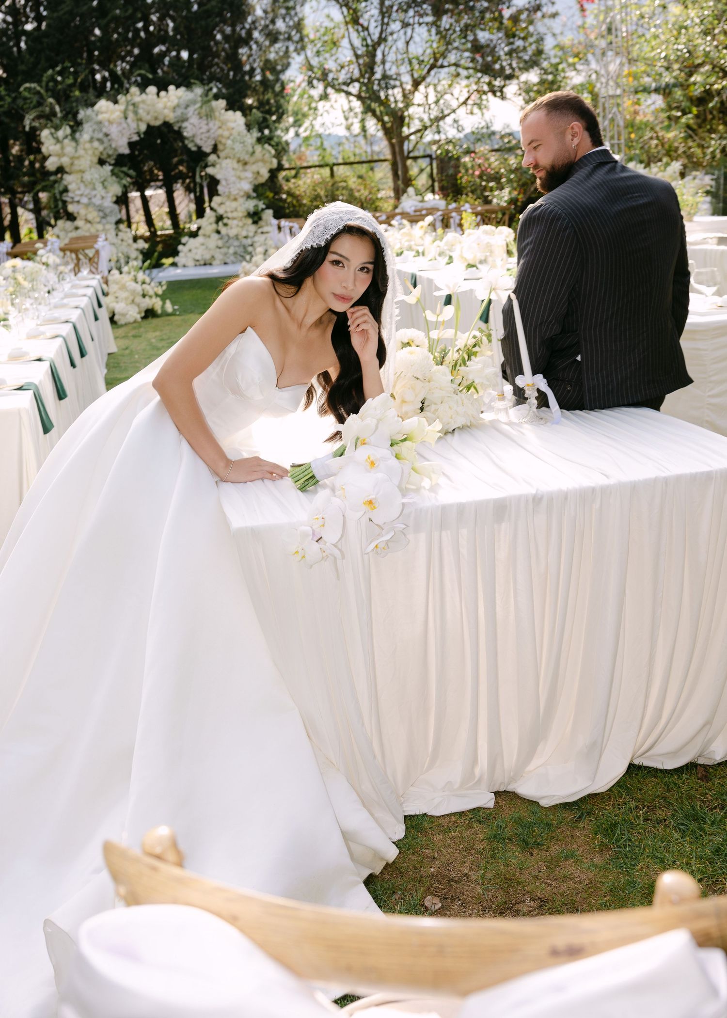 vietnam-destination-wedding-photographer-authentic-emotional-moments