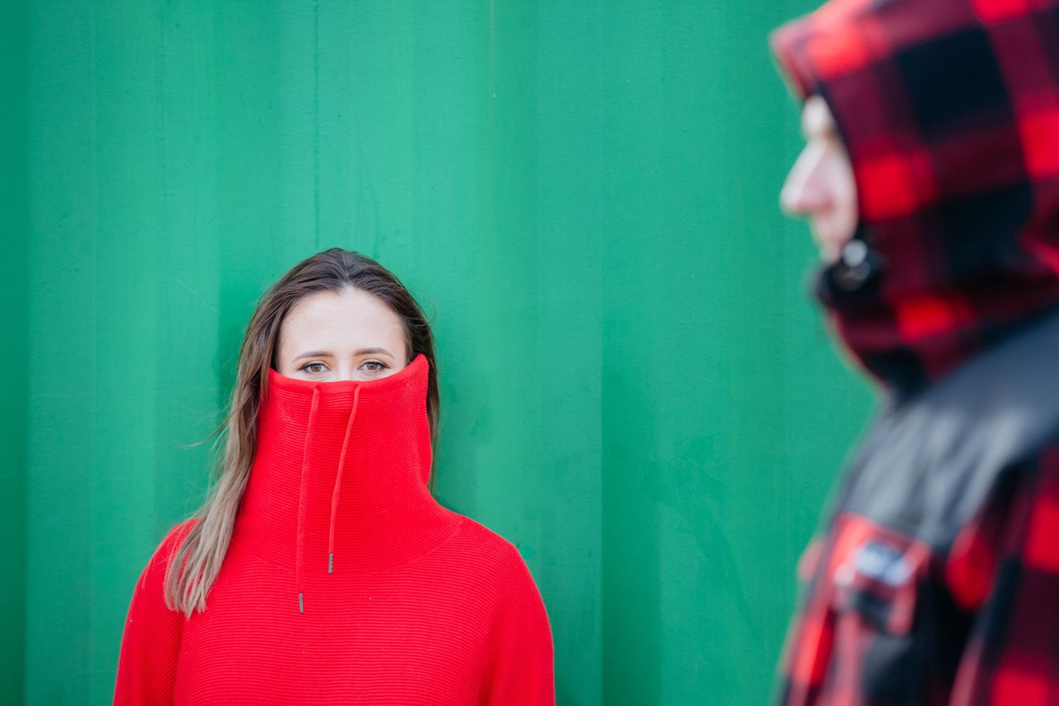 Edgy engagement photos like record cover