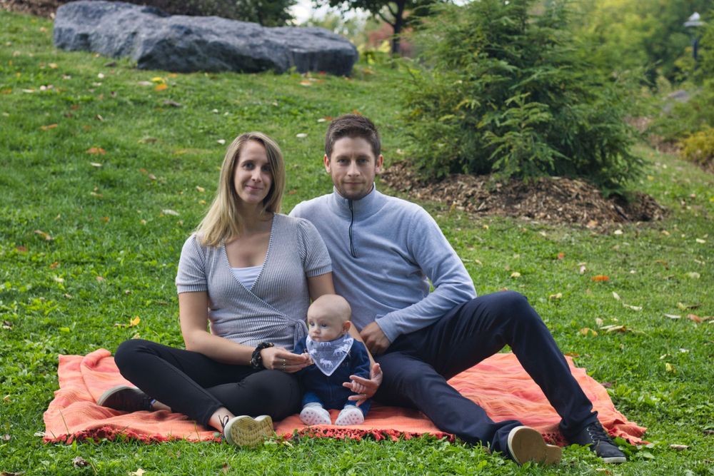 Séance photo de famille en extérieur à Montréal, Rive-Sud et partout au Québec avec Jérémy Blot Photography