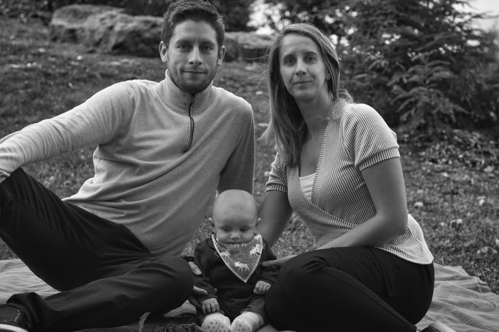 Séance photo de famille en extérieur à Montréal, Rive-Sud et partout au Québec avec Jérémy Blot Photography