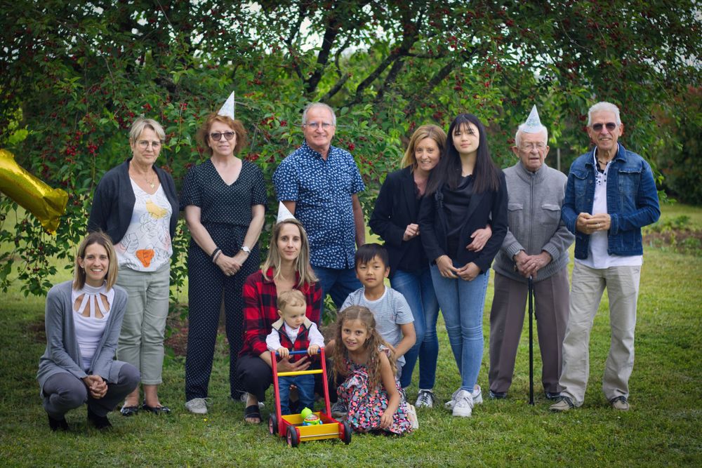 Séance photo de famille en extérieur à Montréal, Rive-Sud et partout au Québec avec Jérémy Blot Photography