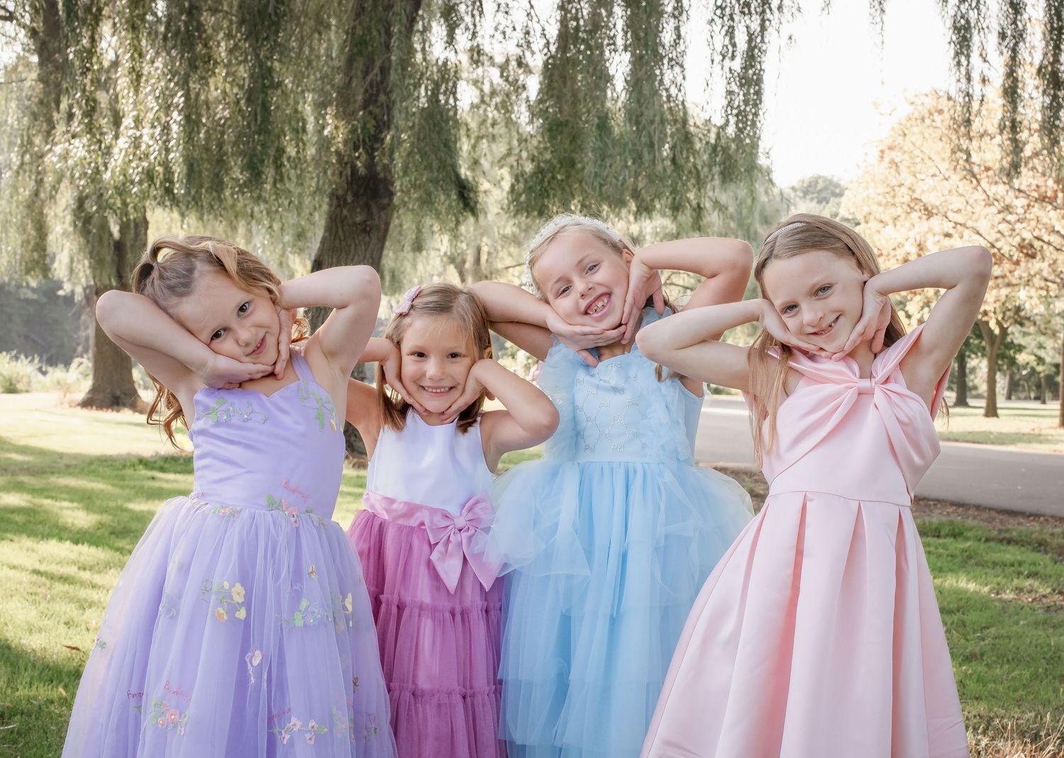 Professional Photography Janesville Wisconsin
Friendship
Love
Children
Friends
Natural Light