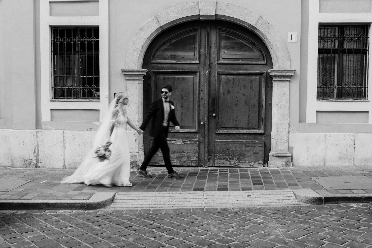 Esküvői fotós Budapest, bohém esküvő, bohém menyasszony, urban esküvő, erdei esküvő, lifestyle, dokumentarista stílus