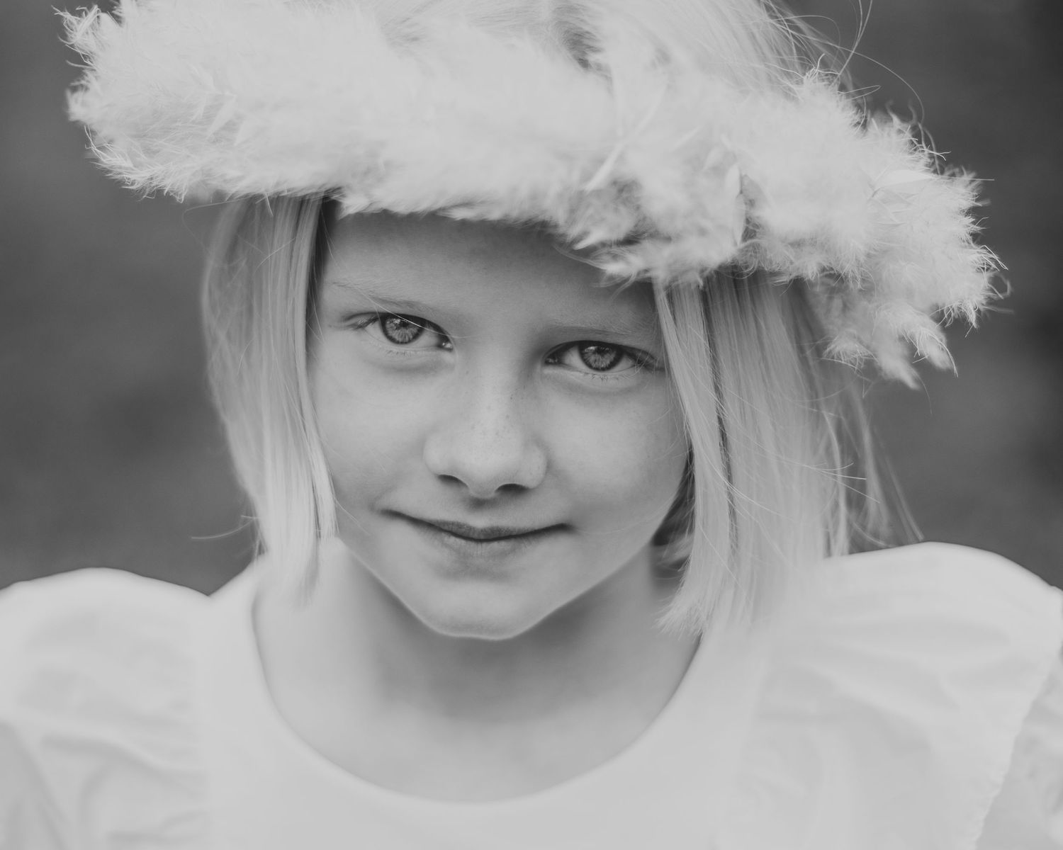 Girl with flower crown communion