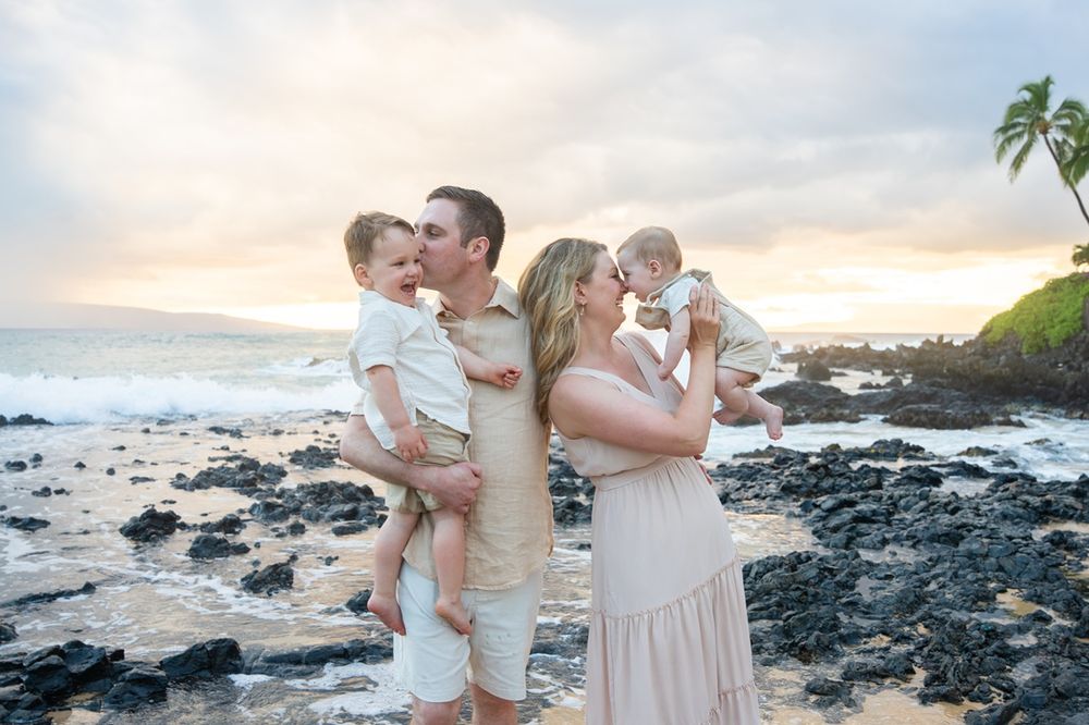 Maui family photo by ohwowfotos during sunset beach in Hawaii