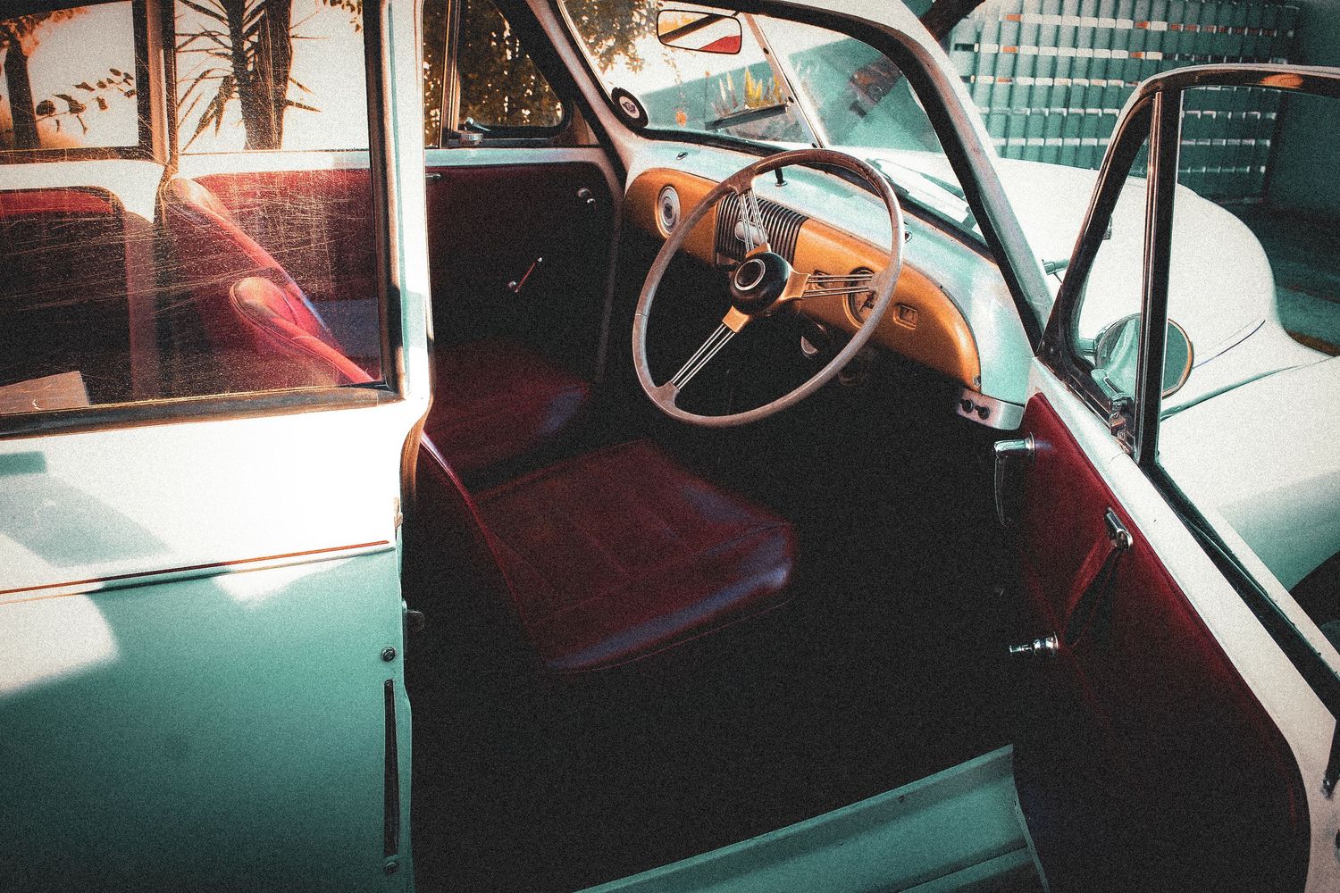 Car
Morris Minor
Rental Car
Red interior
Classic Car
Matric Ball Car