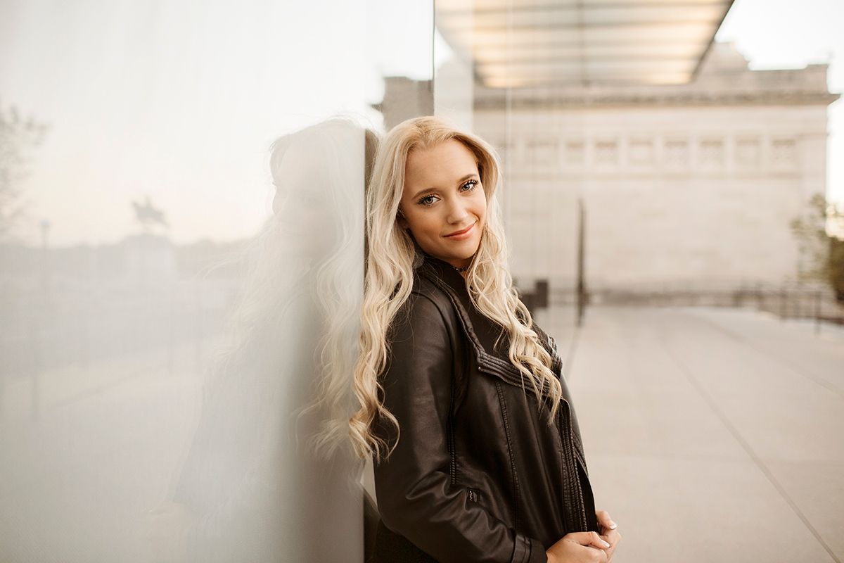 Golden hour photo session by urban building – Springfield MO photography.