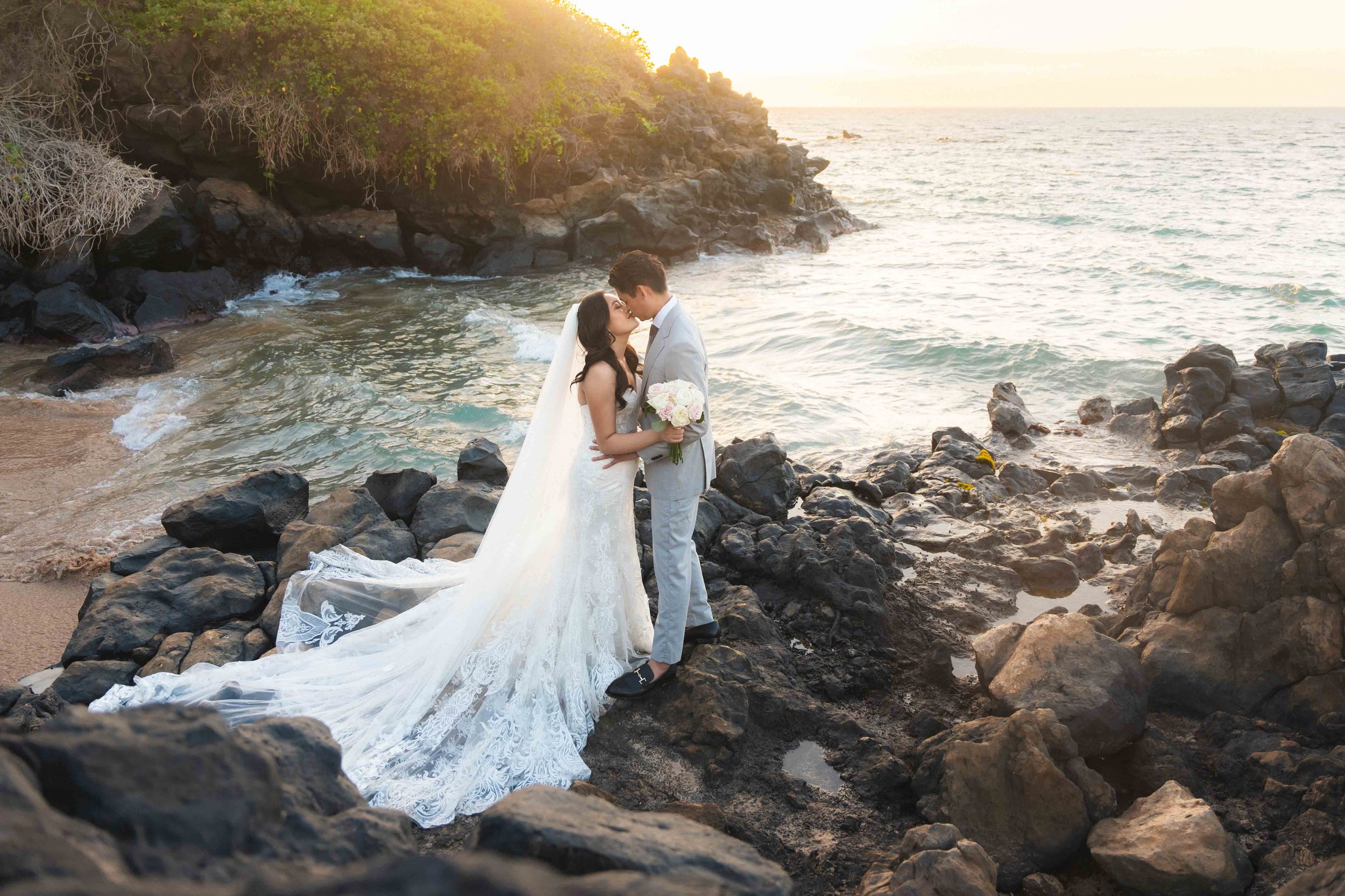 Wedding couple sunset photo at Wailea Beach Maui Hawaii