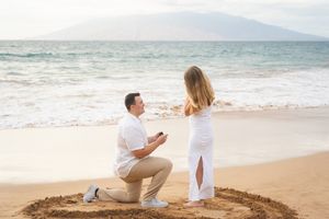 Proposal couple sunset photo at Wailea beach Maui Hawaii