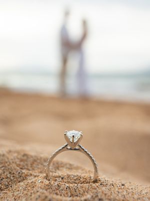 Proposal couple sunset photo at Wailea beach Maui Hawaii