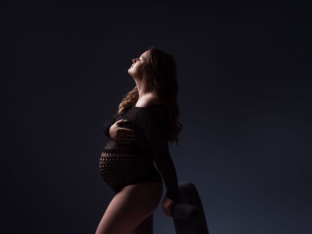 Photographe grossesse et naissance à Saâcy-sur-Marne, Seine-et-Marne — à moins d'une heure de Reims et de Meaux
