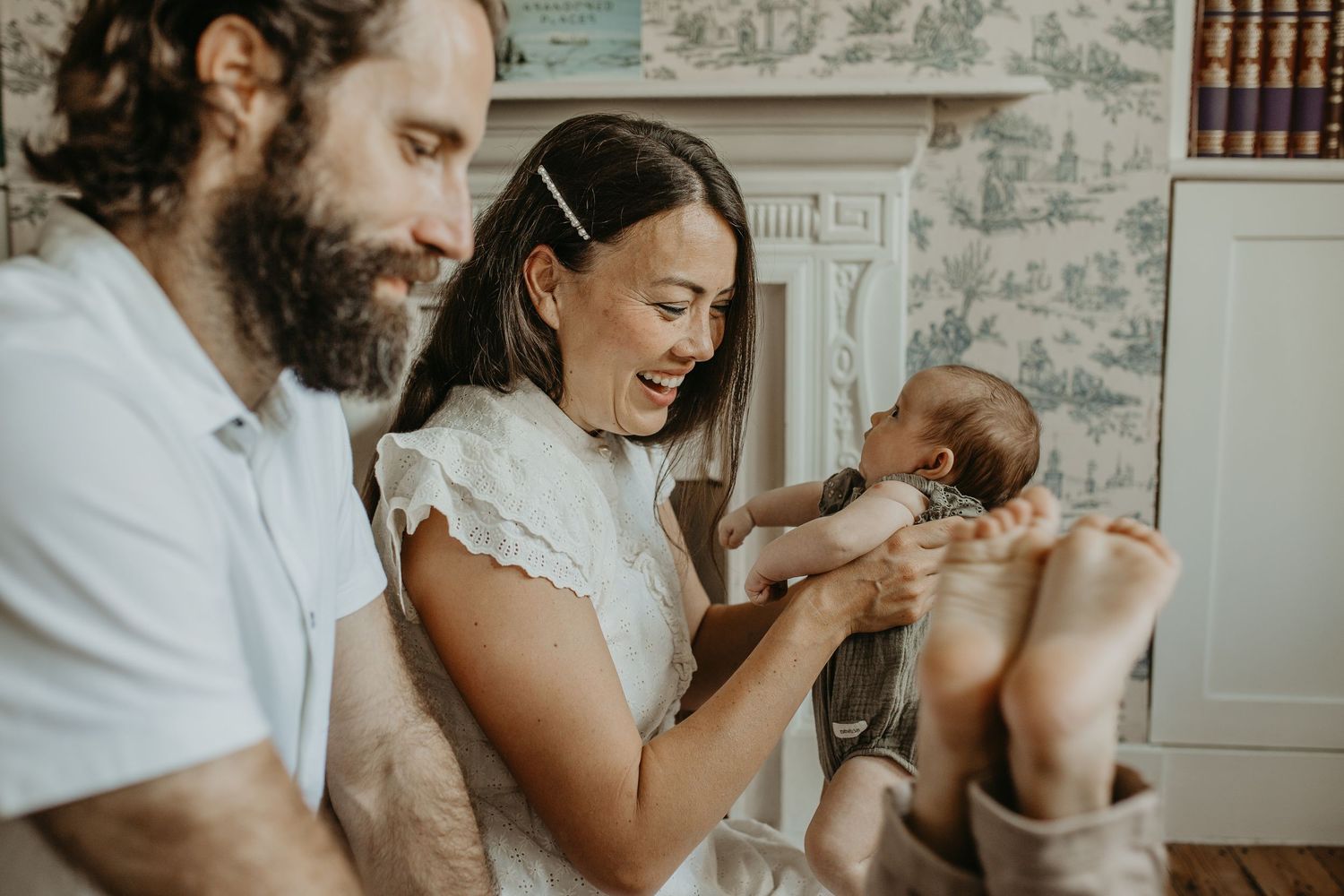 At-home newborn photography with parents in South London