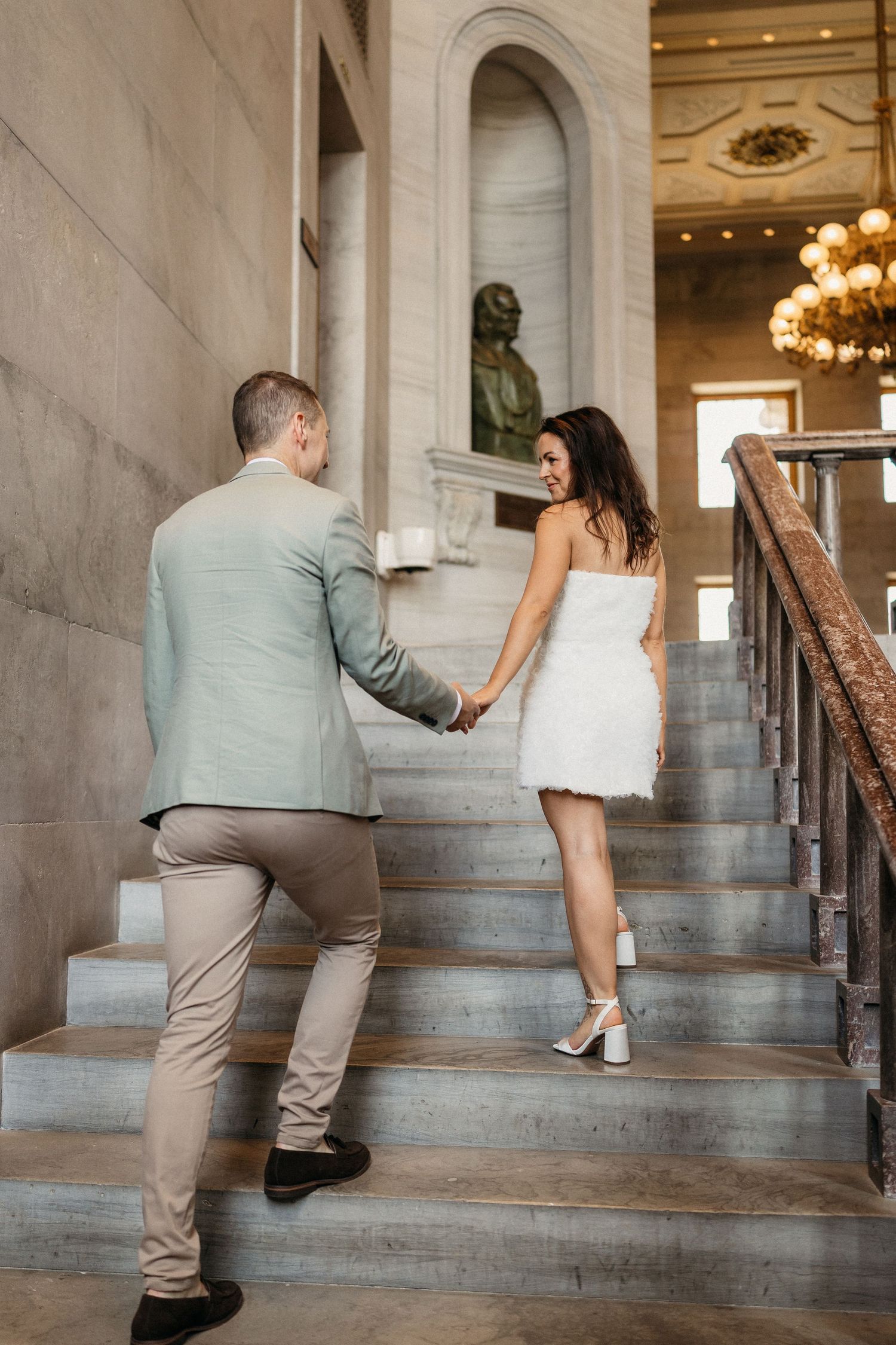 elope Nashville Photographer broadway celebration downtown elopement couple