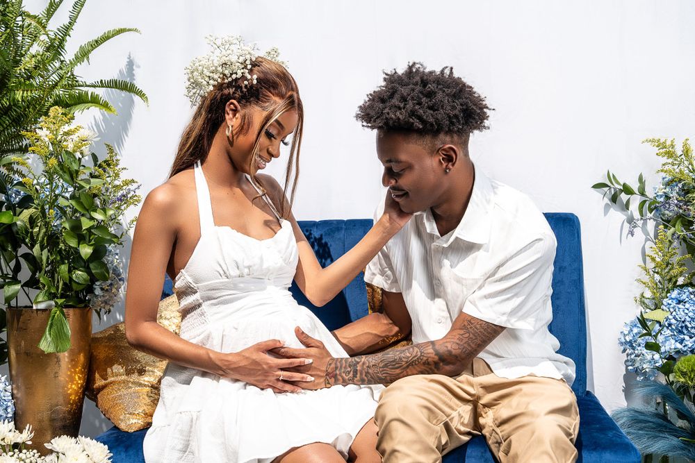 Outdoor Maternity Photo Shoot