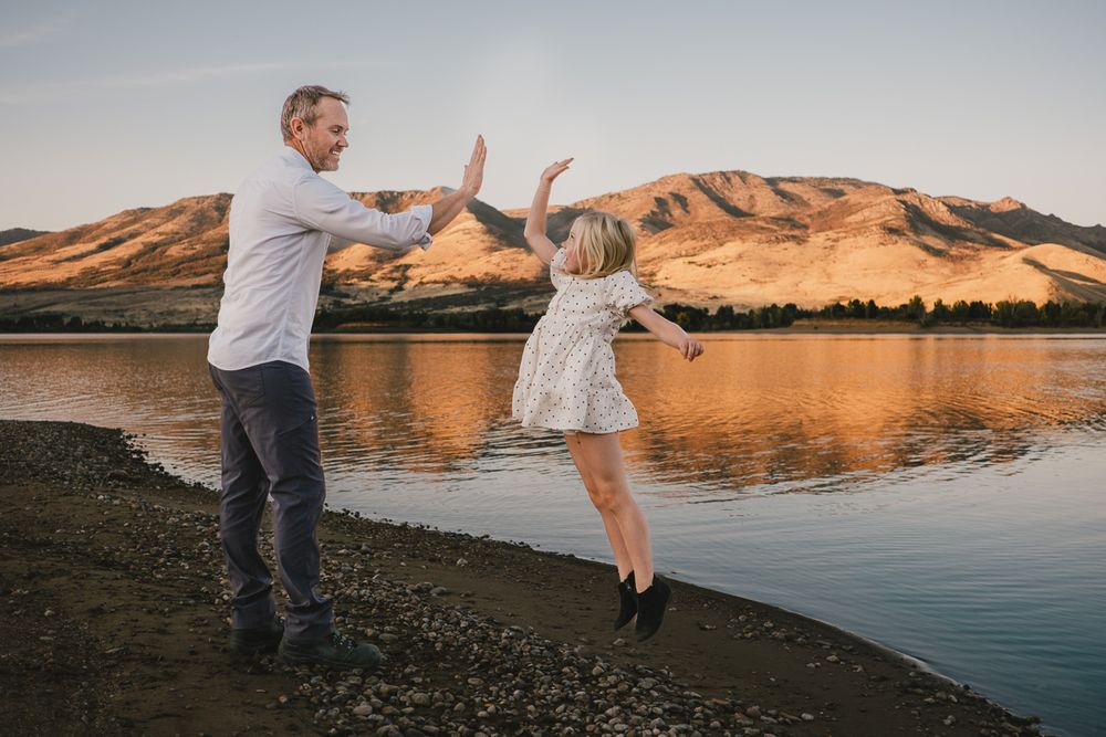 Huntsville, Utah family pictures with Michelle Deppe Photography at Pineview Reservoir.