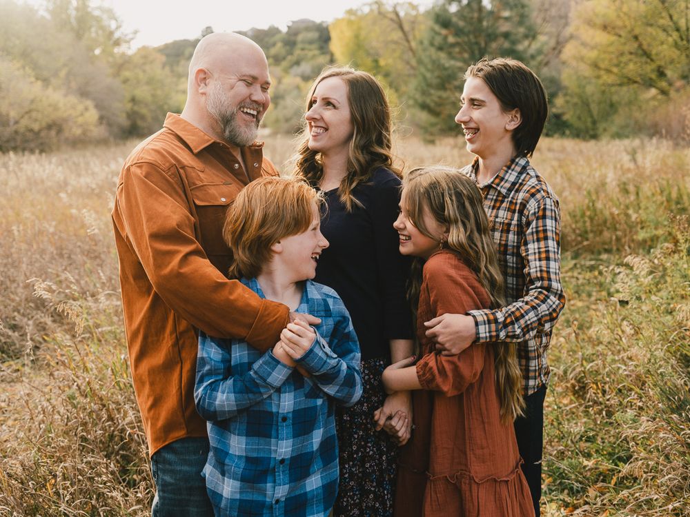 Family pictures in fall with Michelle Deppe Photography in Kaysville, Utah candid, fun photos.