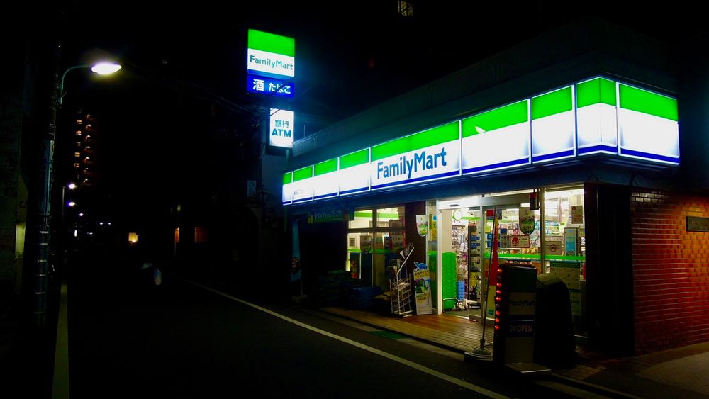 コンビニ