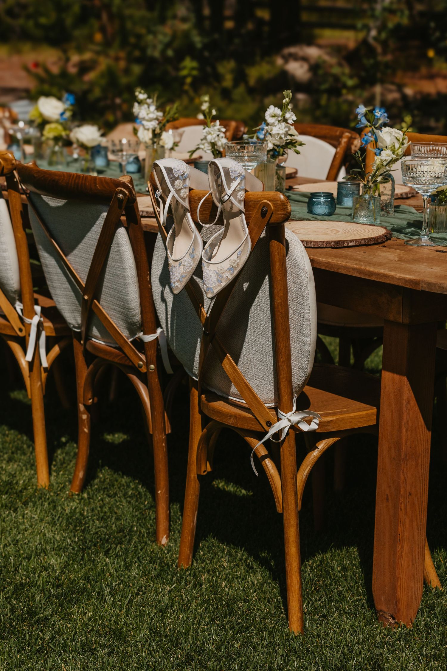 Red Lodge Montana Wedding Photographer captures fall wedding with stunning Montana Bride in Red Lodge Montana during the falls colors