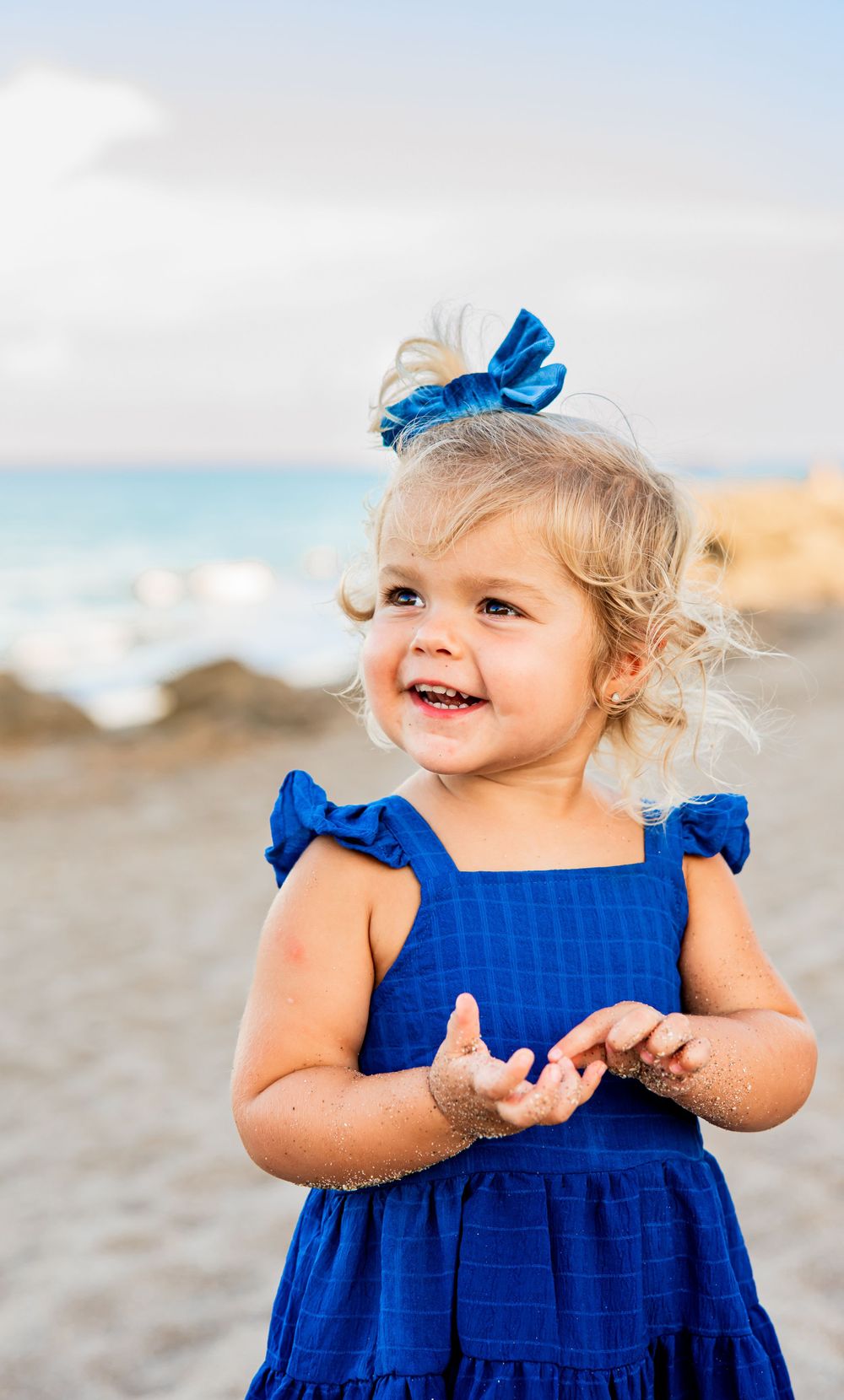 Stuart beach, photographer happy little girl