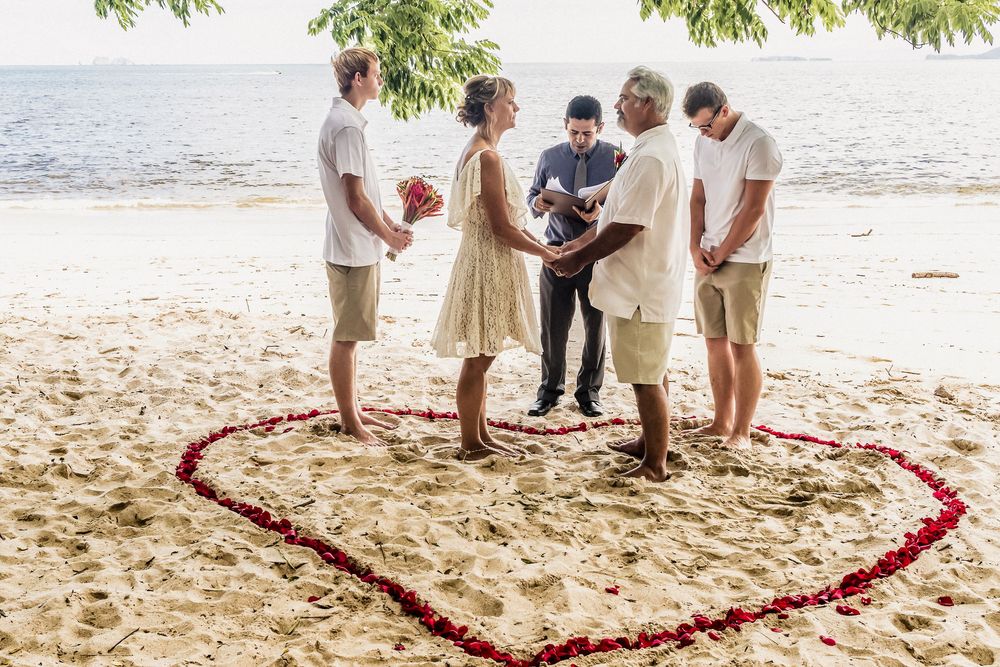 reserva conchal vow renewal photography