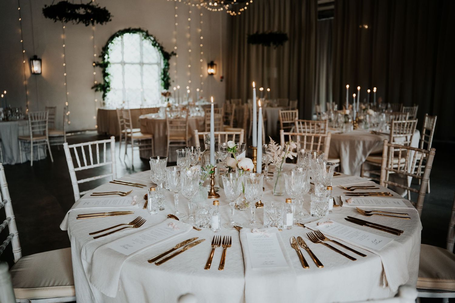 Bröllopsfotograf Skåne, Bröllopsdukning på Jordberga.
Bröllopsfotograf Kristianstad