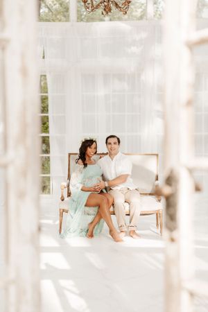 Maternity photography session in Spring, The Woodlands & Magnolia, TX by Anna Carreno Photography