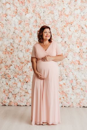 Maternity photography session in Spring, The Woodlands & Magnolia, TX by Anna Carreno Photography