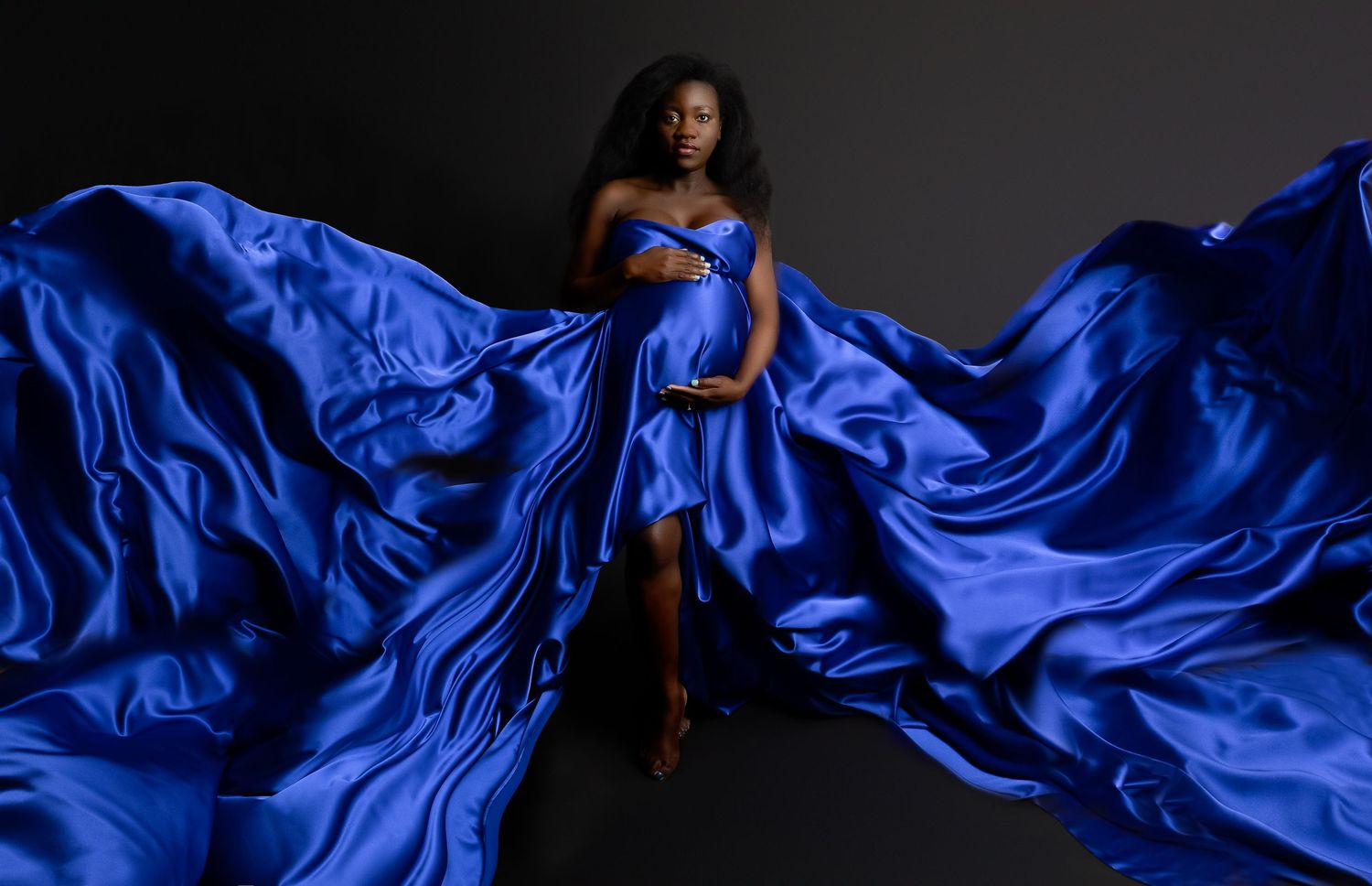 maternity studio photographer in greensboro