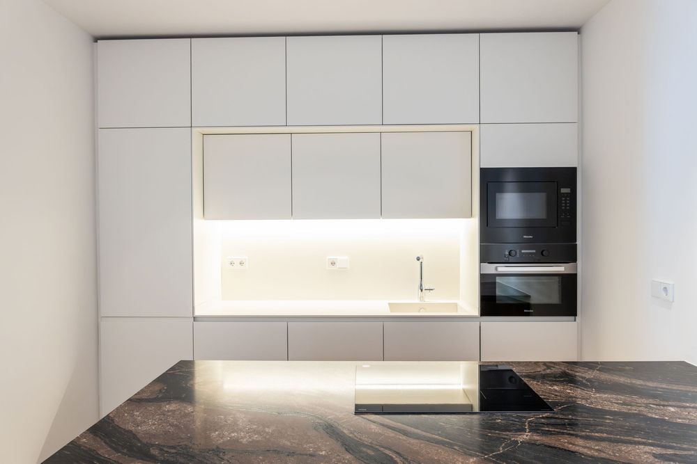 Fotografía y vídeo profesional para inmobiliarias y propiedades en Barcelona. Destaca tus inmuebles con imágenes de alta calidad.