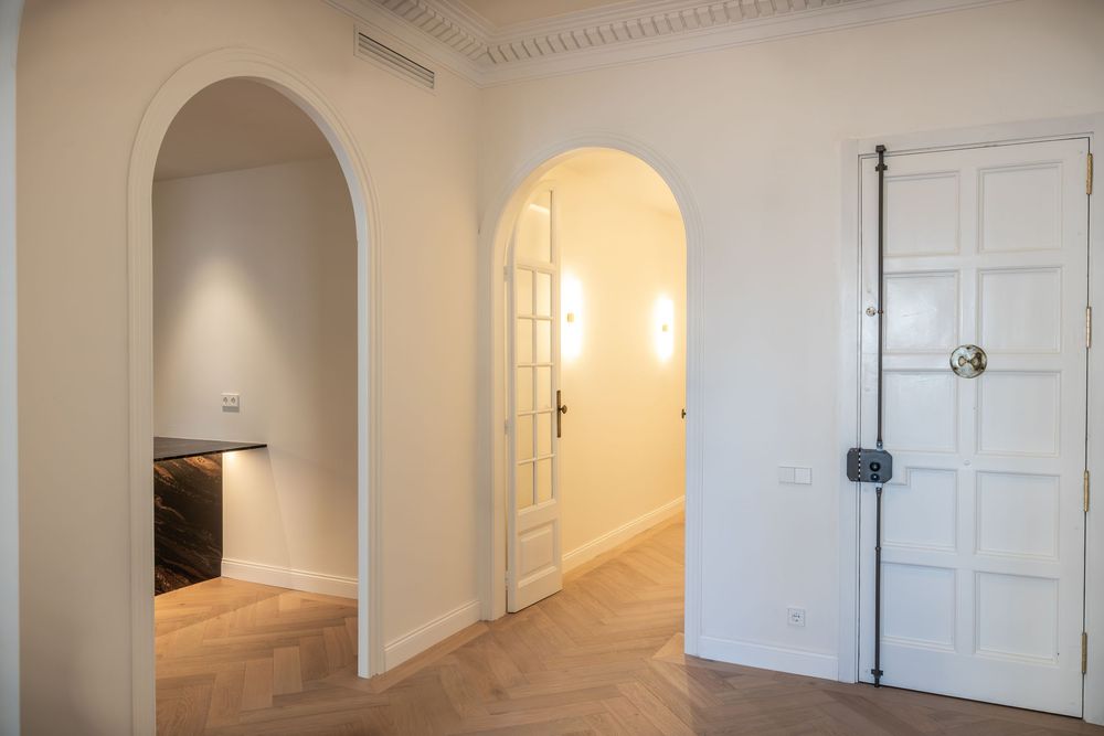 Fotografía y vídeo profesional para inmobiliarias y propiedades en Barcelona. Destaca tus inmuebles con imágenes de alta calidad.