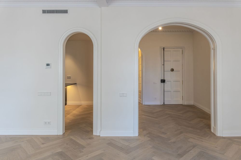 Fotografía y vídeo profesional para inmobiliarias y propiedades en Barcelona. Destaca tus inmuebles con imágenes de alta calidad.