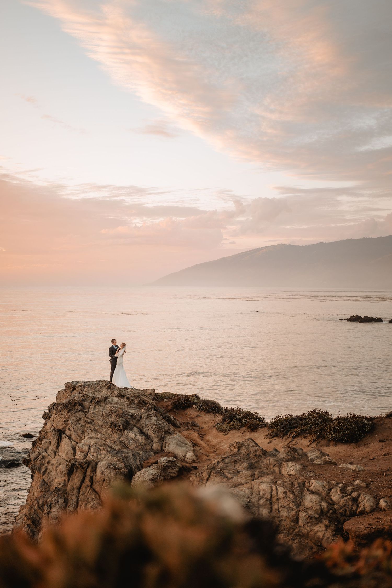 golden hour elopement photos