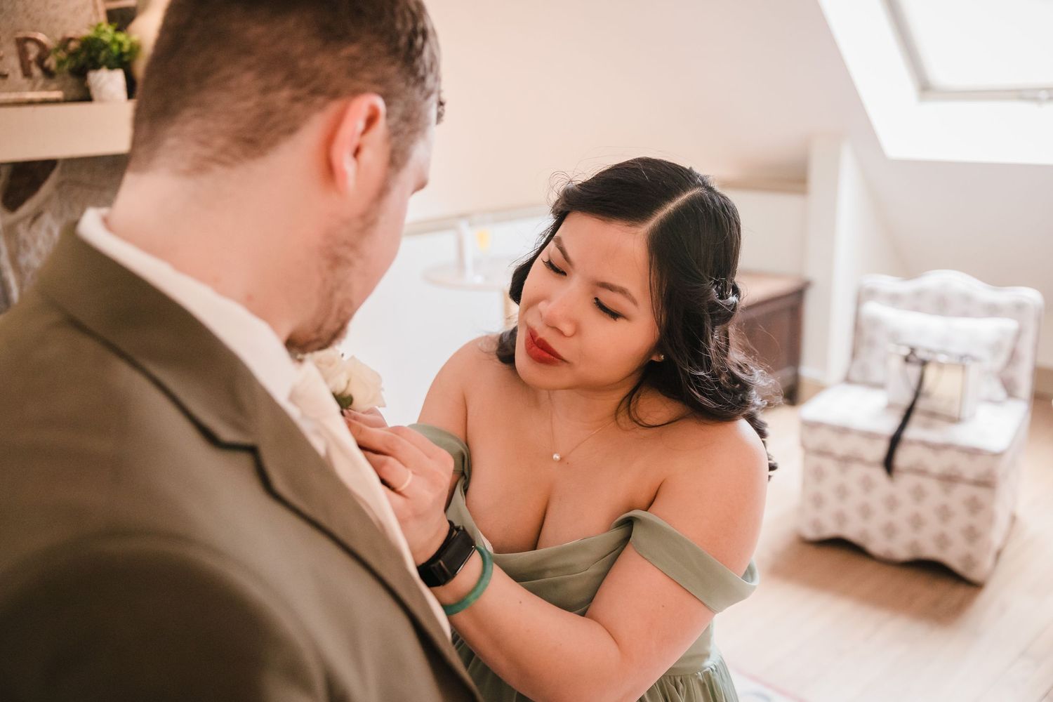 Close up of groom final getting ready details at Briar Barn Inn wedding in Massachusetts