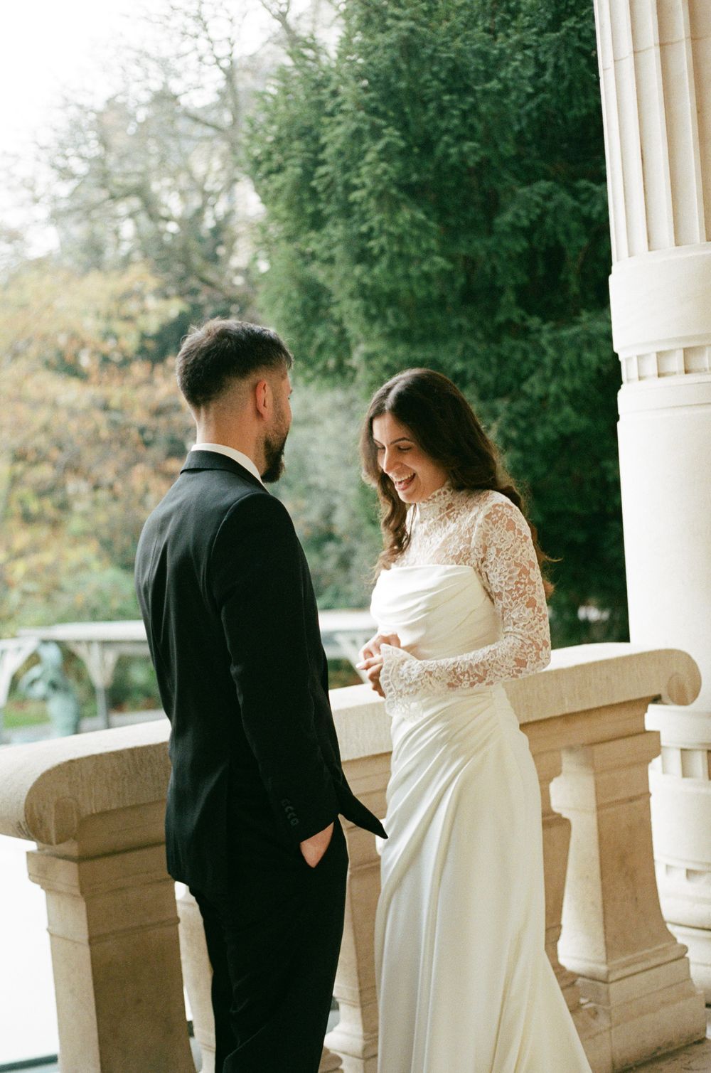 Cinematic paris wedding photographer, paris cinematic photographer, paris weddings on film, best paris editorial wedding photographer, 35mm